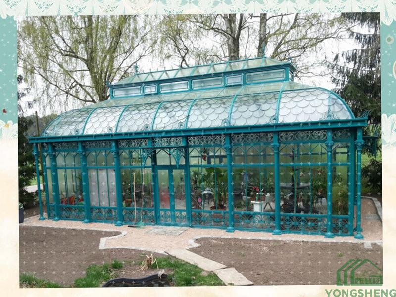 Glass Greenhouse: The Perfect Fusion of Nature and Architecture